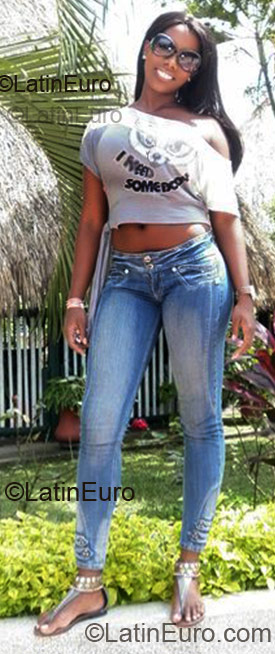 Date this exotic Panama man Mireya from Colon CO4743