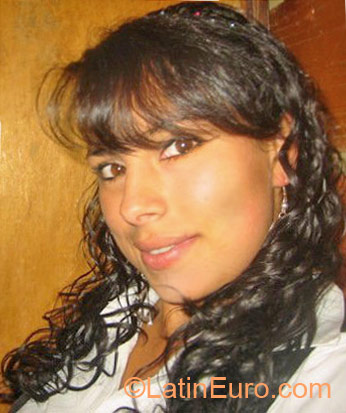 Date this foxy Colombia girl Cindy Sthefanya from Chiquinquira CO11186