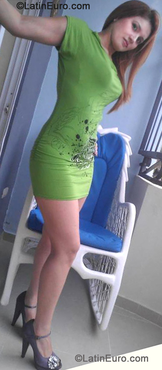 Date this georgeous Dominican Republic girl Dori from Santiago DO13396