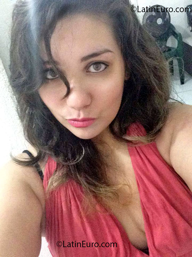 Date this gorgeous Brazil girl Natalia from Sao Paulo BR7472