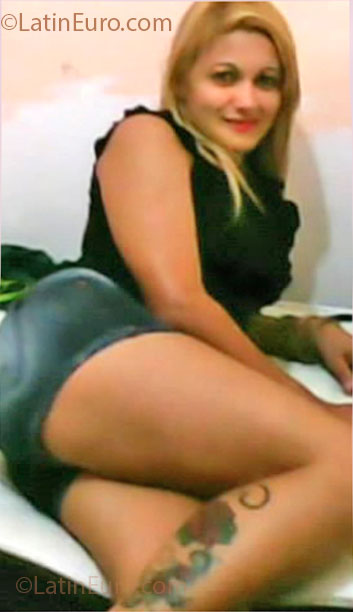 Date this delightful Brazil girl Bianca from Maceio BR7520