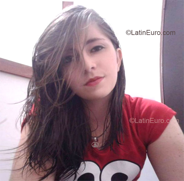 Date this young Colombia girl Yesica from Pereira CO12696