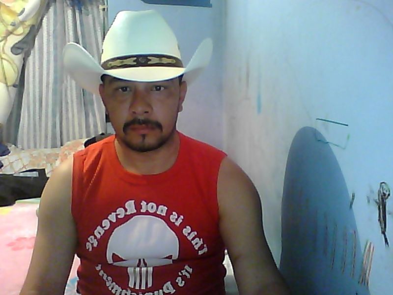 Date this hot Mexico man FRANCISCO from Coahuila MX995