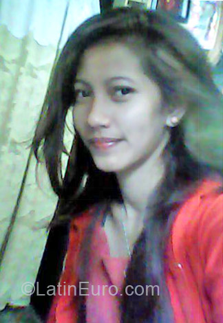 Date this good-looking Philippines girl Gemalin from Manila PH566