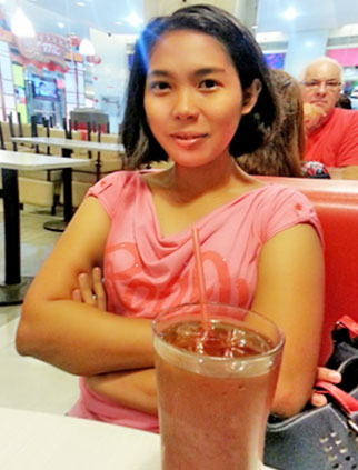 Date this fun Philippines girl Eivanna from Gensan PH567