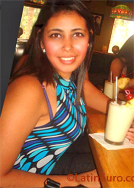 Date this young Honduras girl Julissa from San Pedro Sula HN852