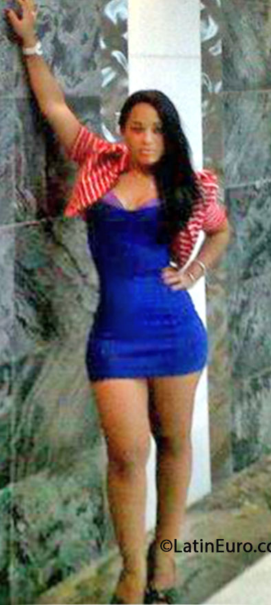 Date this stunning Dominican Republic girl RAQUEL CAROLINA from Santo Domingo DO16946