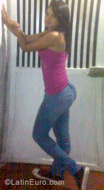 Date this funny Venezuela girl Bele from Apure VE107
