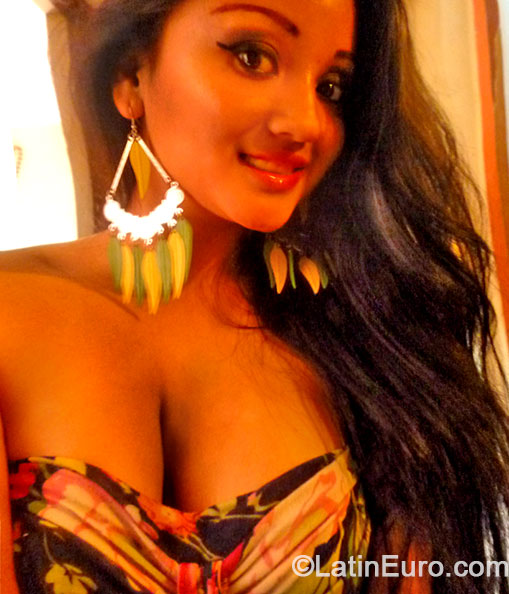 Date this sultry Peru girl Luisa from Lima PE862