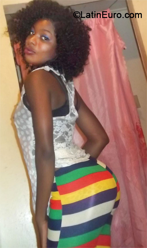 Date this hot Jamaica girl Crystal from Kingston JM1470