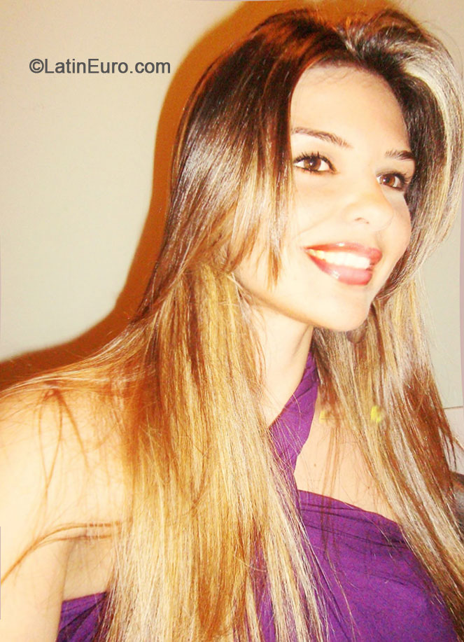 Date this foxy Brazil girl Michele from Sao Paulo BR8415