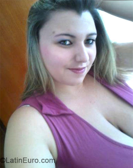 Date this young Brazil girl Luciana from Sao Jose Dos Campos BR8432