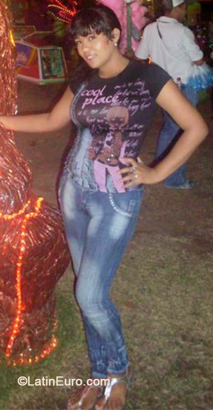 Date this athletic Colombia girl Andrea from Barranquilla CO14767