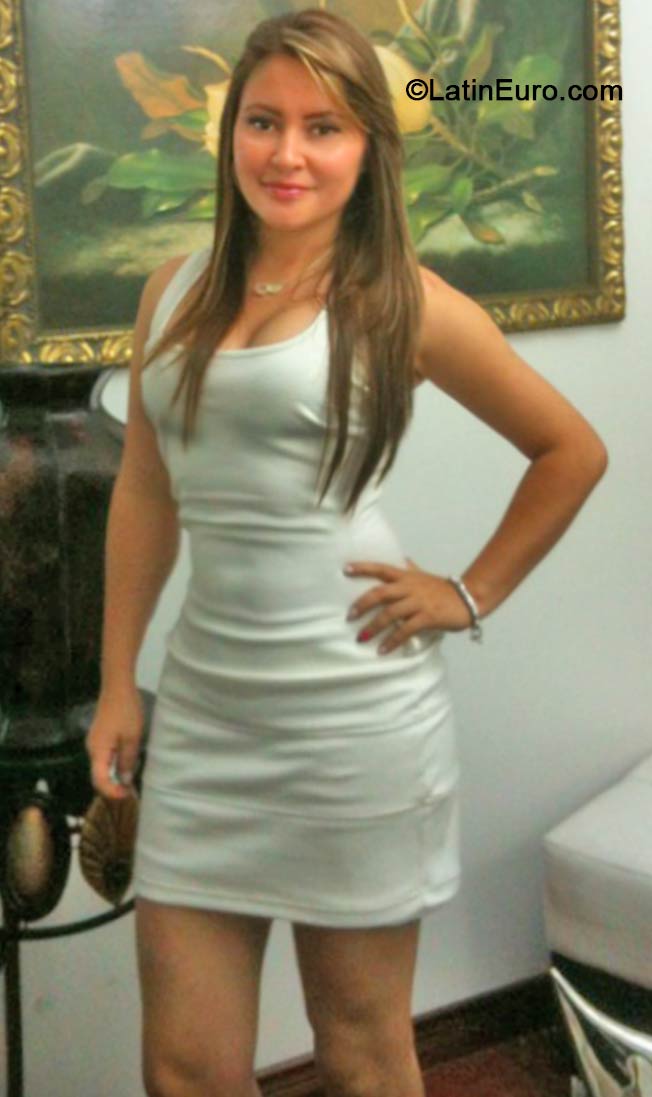 Date this georgeous Colombia girl Jackeline from Pereira CO15024