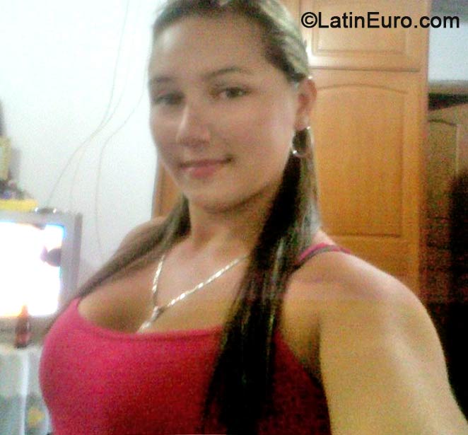 Date this pretty Colombia girl Paula from Medellin CO14822