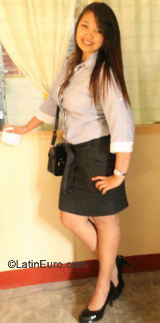 Date this stunning Philippines girl Maria Frances from Cebu City PH612