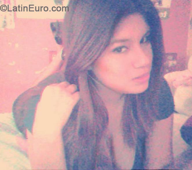 Date this athletic Peru girl Sharon from Lima PE899