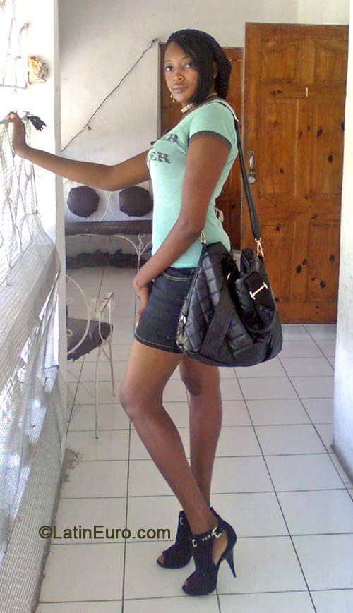 Date this exotic Jamaica girl Venisha from Portmore JM1544