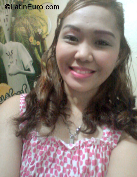 Date this beautiful Philippines girl Marichelle from Pasay City PH635
