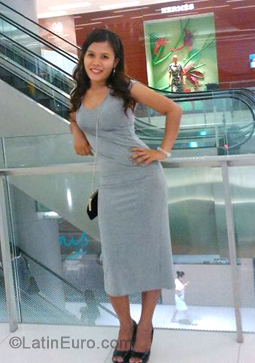 Date this athletic Philippines girl Shane from Manila PH638