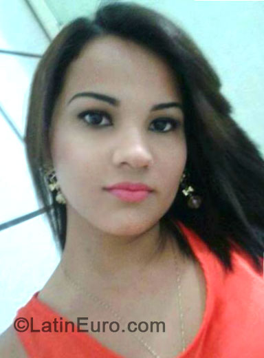 Date this pretty Brazil girl Karoline from Natal BR8755