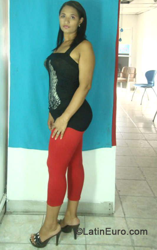Date this lovely Dominican Republic girl Lucy31 from San Juan DO19117