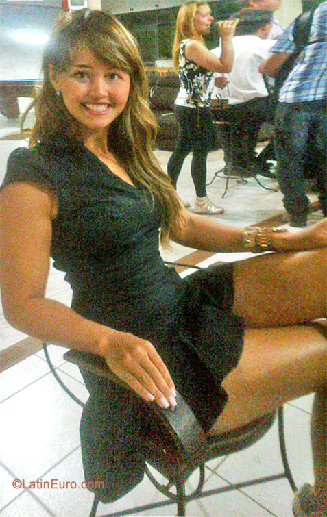 Date this hot Brazil girl Lisa from Belo Horizonte BR8806