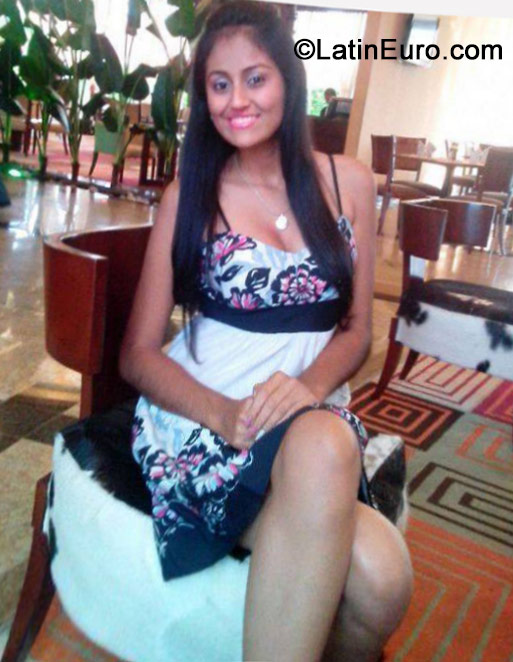 Date this sultry Venezuela girl May from Barquisimeto VE267