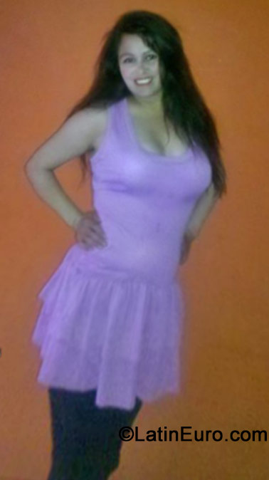 Date this nice looking Colombia girl Sara from Bogota CO15388