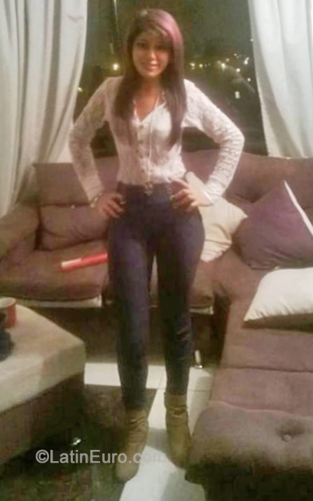 Date this sensual Colombia girl Andrea from Bogota CO15394