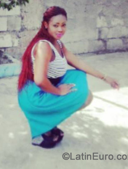 Date this good-looking Jamaica girl Shaveree from St. Catherine JM1757
