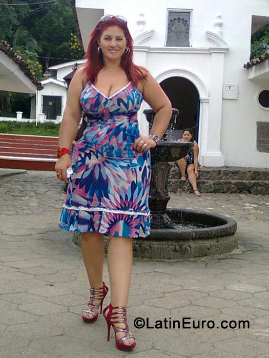 Date this charming Colombia girl Dora from Medellin CO15522