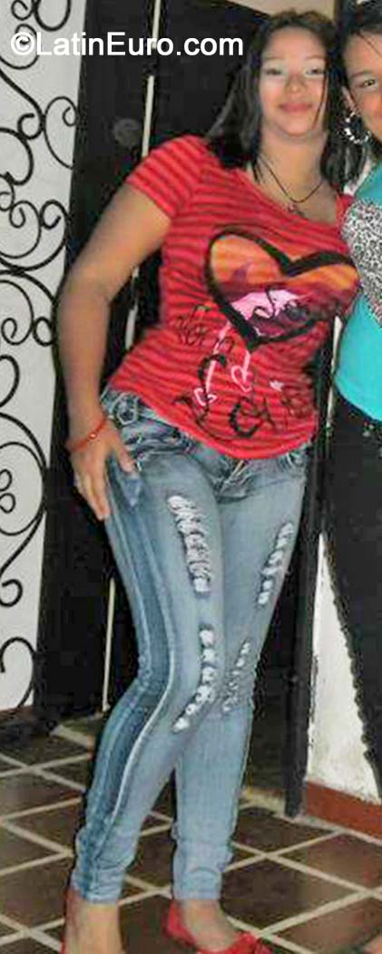 Date this cute Venezuela girl Karly from Ciudad Guayana VE295