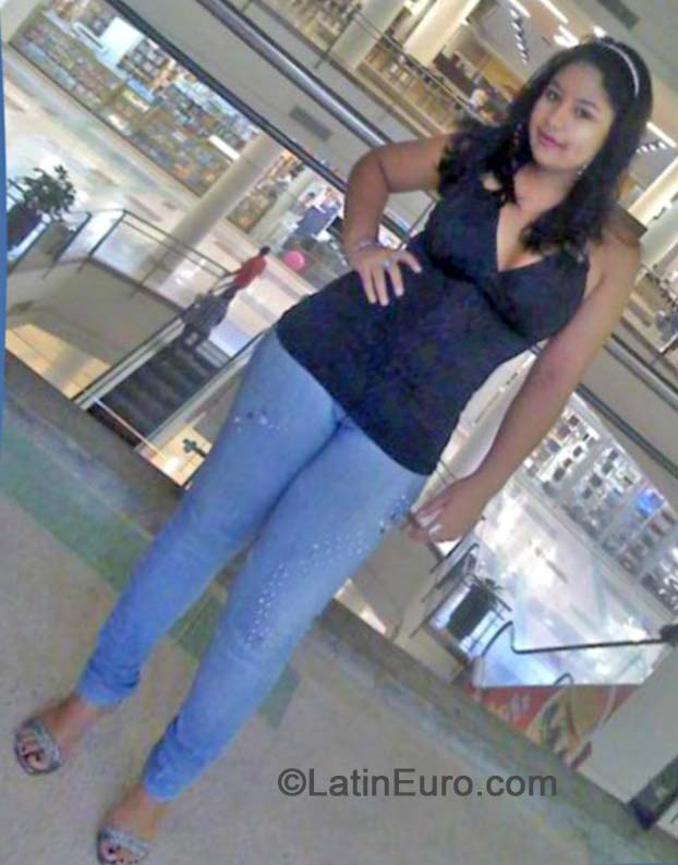 Date this fun Colombia girl Andrea from Cucuta CO15564