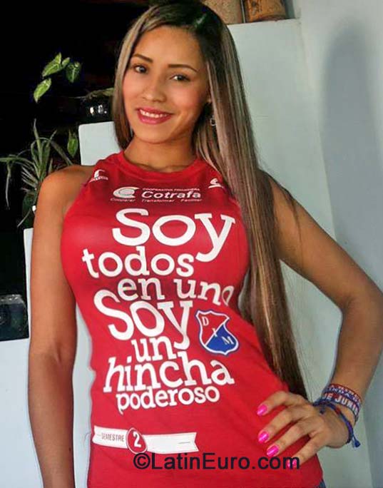 Date this good-looking Colombia girl Estefany from Medellin CO15607
