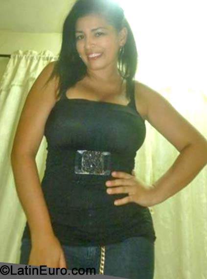 Date this athletic Colombia girl Patricia from Cali CO15682