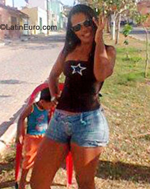 Date this athletic Brazil girl Andreima from Caruaru BR8923