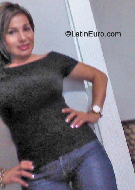 Date this sensual Mexico girl Patricia from Leon MX1304