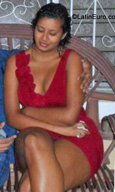 Date this nice looking Honduras girl Gabriela from Comayagua HN1167