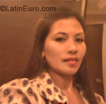 Date this hot Philippines girl Leah from Davao City PH682