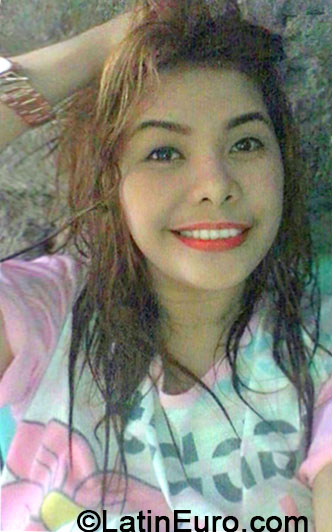 Date this hot Philippines girl Chelle from General Santos City PH686