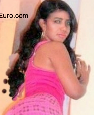 Date this hot Dominican Republic girl Do-9898 from Santiago DO20041