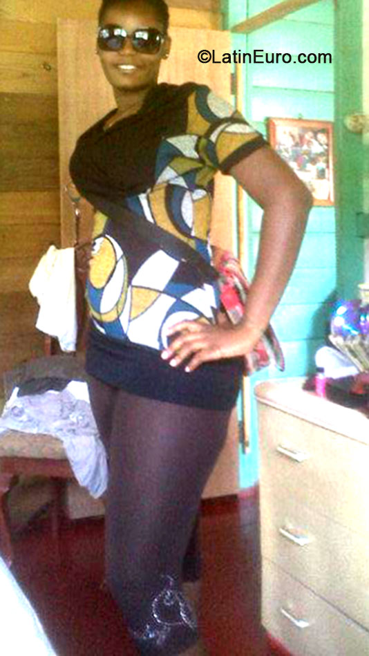 Date this georgeous Jamaica girl Amara from Montego bay JM1840
