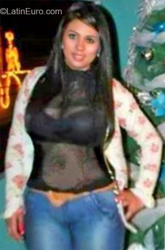 Date this delightful Colombia girl Hailyn from Bogota CO16335