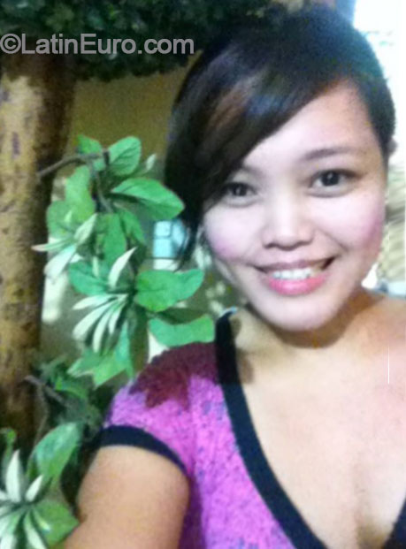 Date this cute Philippines girl Daisyjoy from Manila PH707
