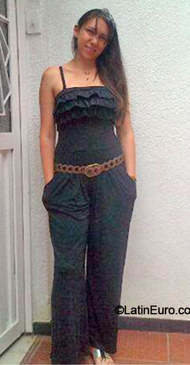 Date this charming Colombia girl Alejandra from Bogota CO16364
