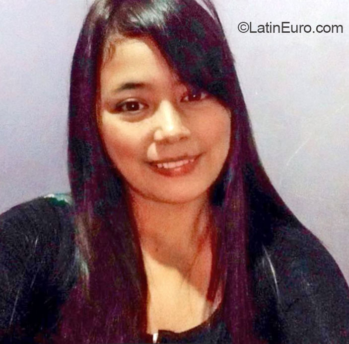 Date this sultry Philippines girl Meriker from Iligan City PH712
