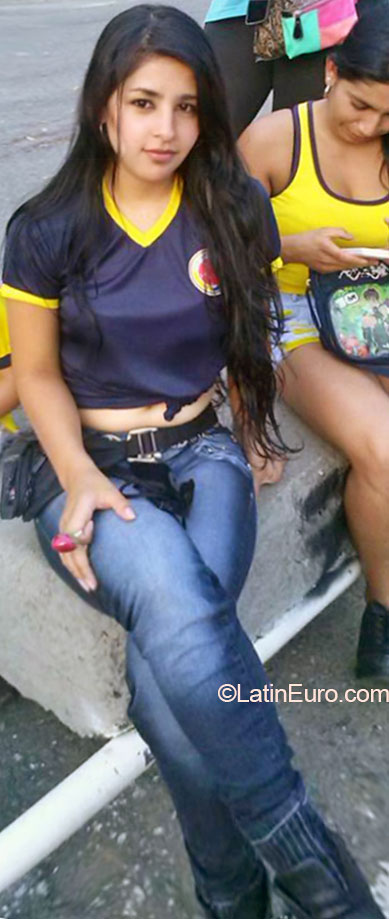 Date this delightful Colombia girl Karen from Cali CO16398