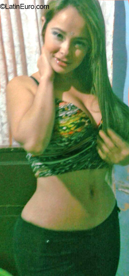 Date this athletic Colombia girl Andrea from Pereira CO16475