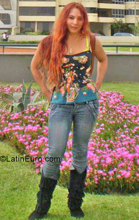 Date this hot Peru girl Elizabeth from Lima PE1035